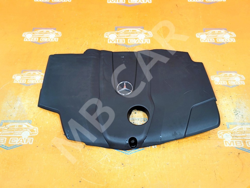 Крышка двигателя декоративная MERCEDES-BENZ C-класс W205/S205/C205/A205 (2014 - 2018) фото 1 — Разборка Мерседес