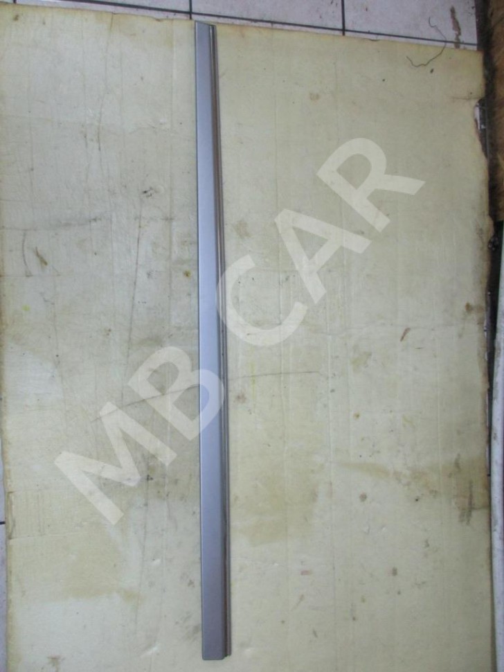 Молдинг двери MERCEDES-BENZ CLK-класс C209/W209 (2002 - 2005) фото 1 — Разборка Мерседес