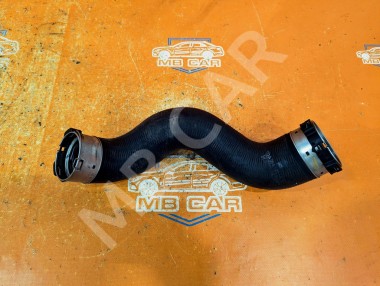 Патрубок интеркулера MERCEDES-BENZ C-класс W204/S204 (2006 - 2011) — Разборка Мерседес