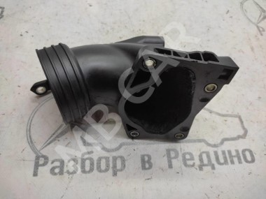 Патрубок впускного коллектора MERCEDES-BENZ C-класс W204/S204 (2006 - 2011) — Разборка Мерседес