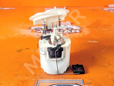 Насос топливный MERCEDES-BENZ C-класс W204/S204 (2006 - 2011) &mdash; Разборка Мерседес