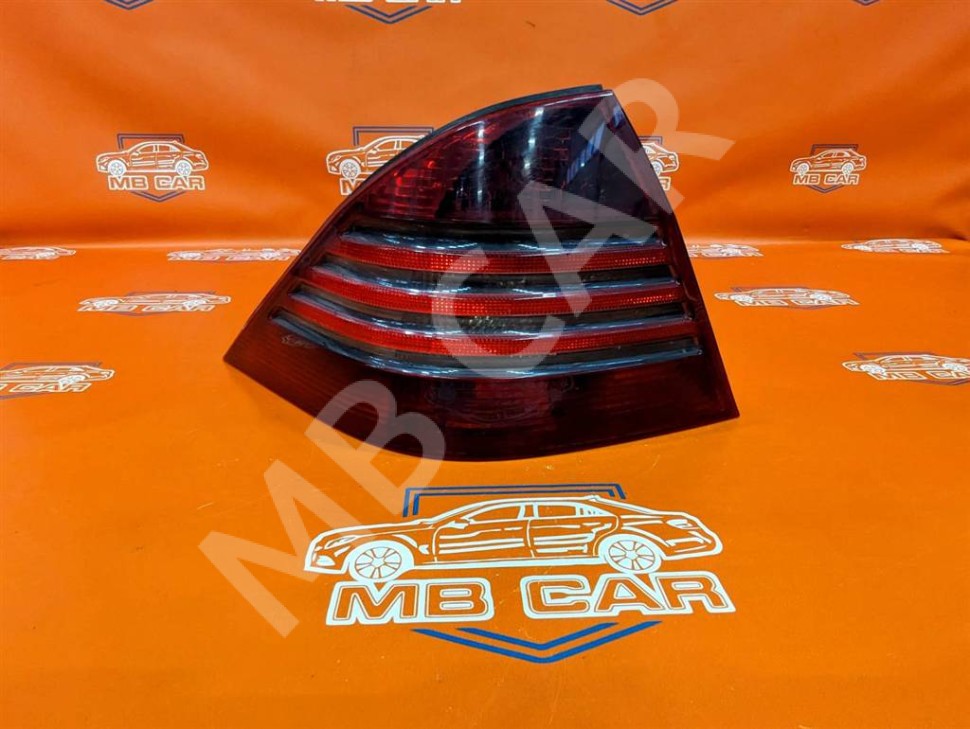 Фонарь задний левый MERCEDES-BENZ S-класс W220 рестайлинг (2002 - 2005) фото 1 — Разборка Мерседес