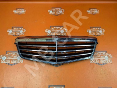 Решетка радиатора MERCEDES-BENZ E-класс W212/S212/C207/A207 (2009 - 2013) — Разборка Мерседес