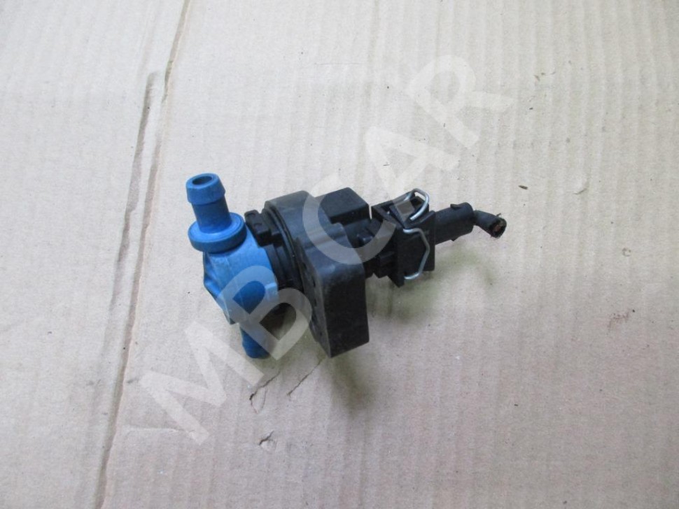 Клапан вентиляции MERCEDES-BENZ CL-класс C215 рестайлинг (2002 - 2006) фото 1 — Разборка Мерседес