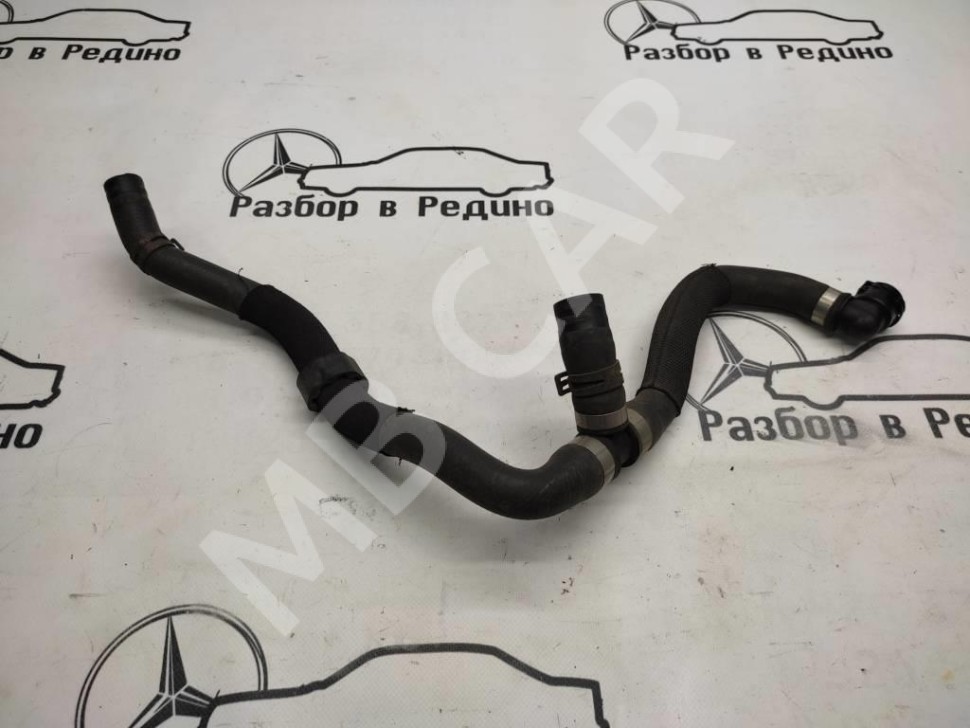 Патрубок ОЖ MERCEDES-BENZ CLS-класс C218/X218 (2010 - 2014) фото 1 — Разборка Мерседес