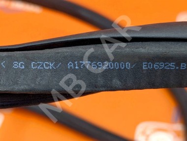 Уплотнитель дверного проема ( на кузове ) MERCEDES-BENZ A-класс W177 (2018 - 2023) — Разборка Мерседес