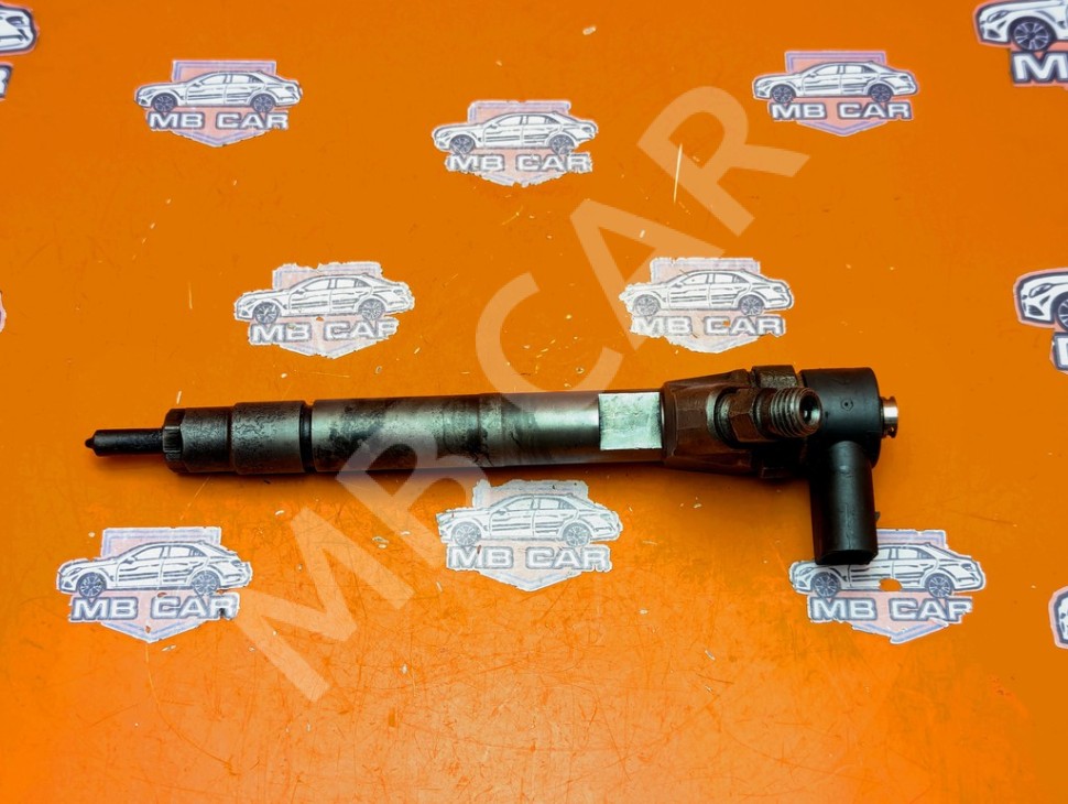 Форсунка ДИЗЕЛЬ MERCEDES-BENZ Vito W638 (1996 - 2003) фото 1 &mdash; Разборка Мерседес