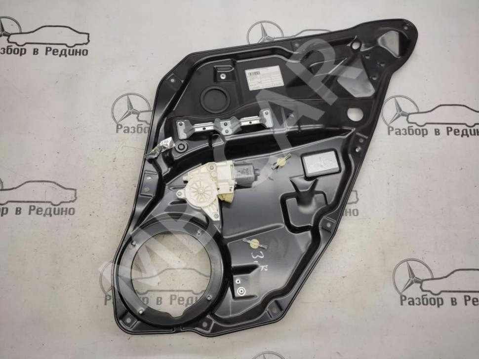 Стеклоподъемник задний правый MERCEDES-BENZ R-класс W251 (2005 - 2007) фото 1 &mdash; Разборка Мерседес