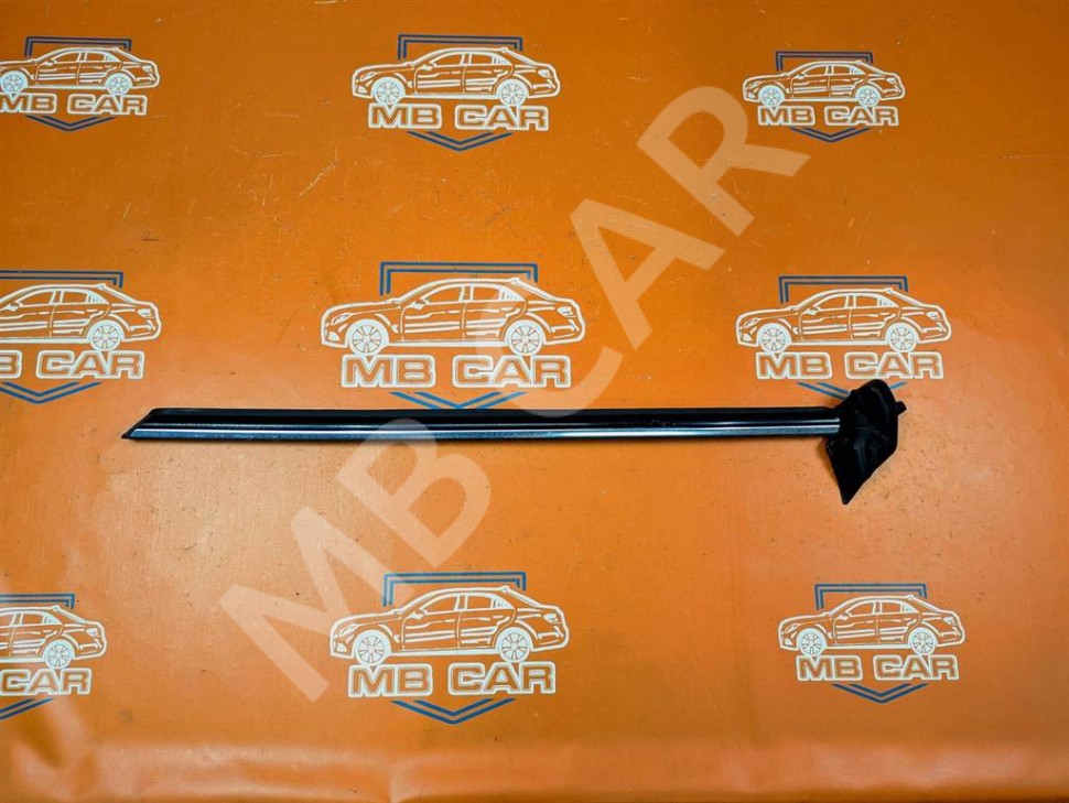 Молдинг стекла двери MERCEDES-BENZ CL-класс C215 (1999 - 2002) фото 1 — Разборка Мерседес