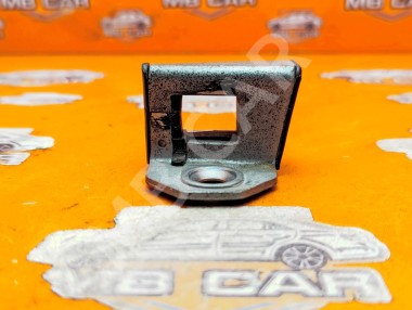 Ответная часть замка двери MERCEDES-BENZ M-класс W163 (1997 - 2001) &mdash; Разборка Мерседес