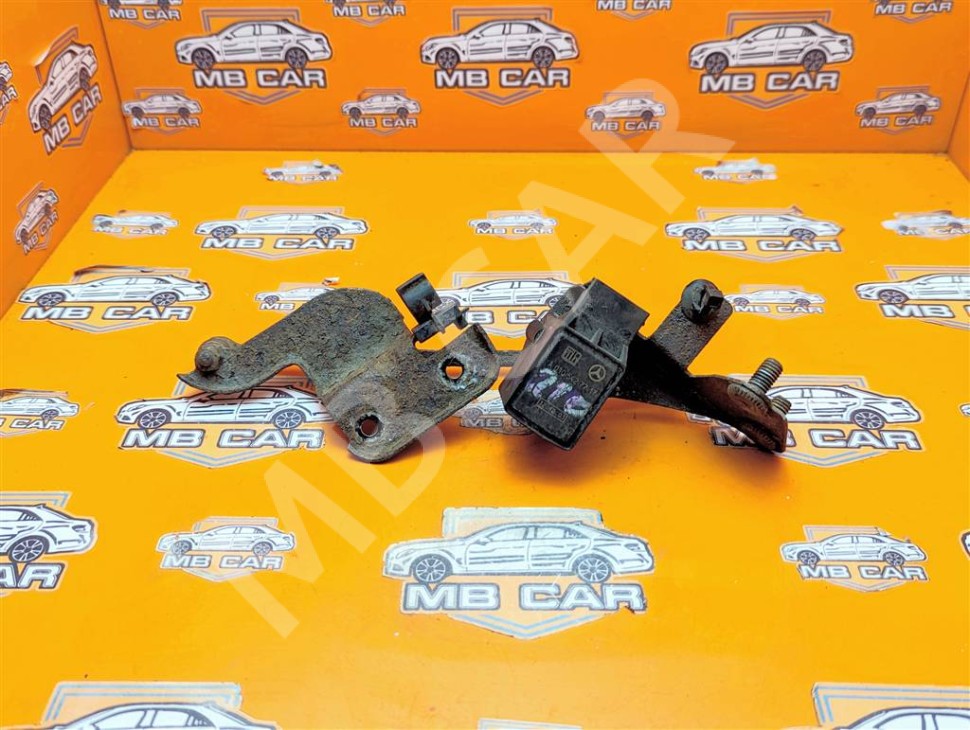 Датчик уровня пола MERCEDES-BENZ E-класс W210/S210 (1995 - 1999) фото 1 &mdash; Разборка Мерседес