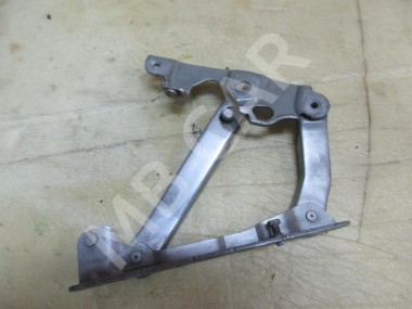 Петля капота MERCEDES-BENZ CLS-класс C219 (2004 - 2008) — Разборка Мерседес