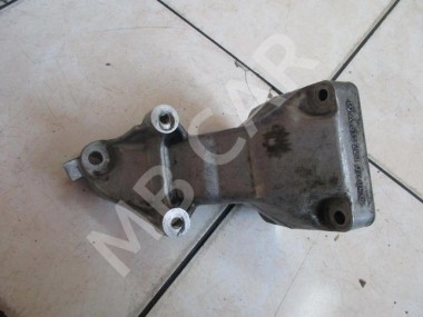 Лапа левая MERCEDES-BENZ C-класс W203/S203/CL203 (2000 - 2004) — Разборка Мерседес