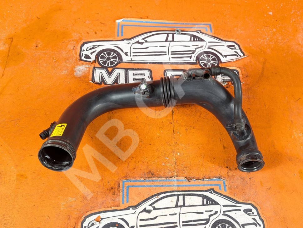 Патрубок воздушный MERCEDES-BENZ C-класс W204/S204/С204 рестайлинг (2011 - 2015) фото 1 &mdash; Разборка Мерседес