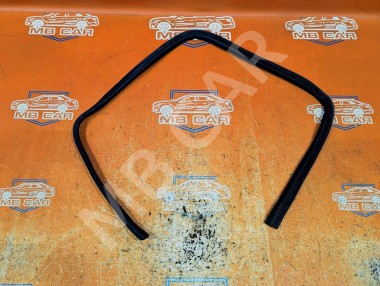 Уплотнитель капота MERCEDES-BENZ E-класс W124/S124/C124/A124 (1984 - 1997) — Разборка Мерседес