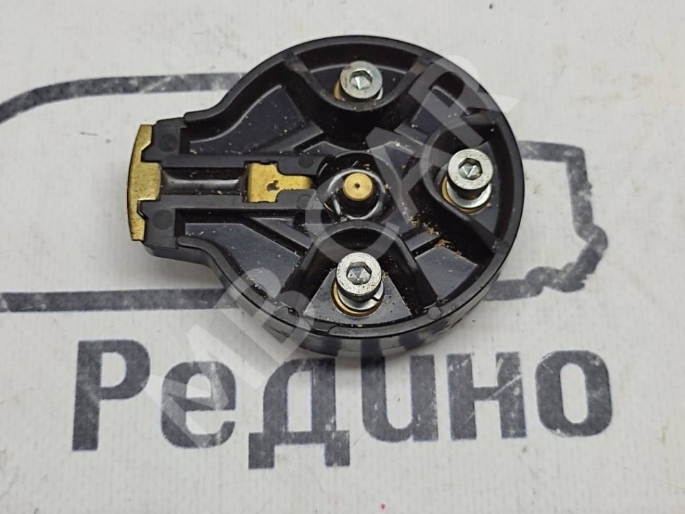 Распределитель зажигания(бегунок) MERCEDES-BENZ W124 W124/S124/C124/A124 (1984 - 1993) фото 1 — Разборка Мерседес