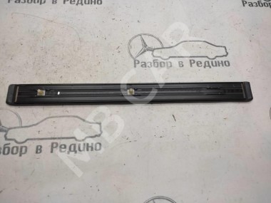 Накладка порога внутренняя MERCEDES-BENZ E-класс W211/S211 (2002 - 2006) — Разборка Мерседес