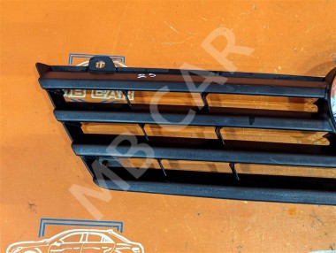 Решетка радиатора MERCEDES-BENZ Sprinter W901-905 (1995 - 2006) — Разборка Мерседес