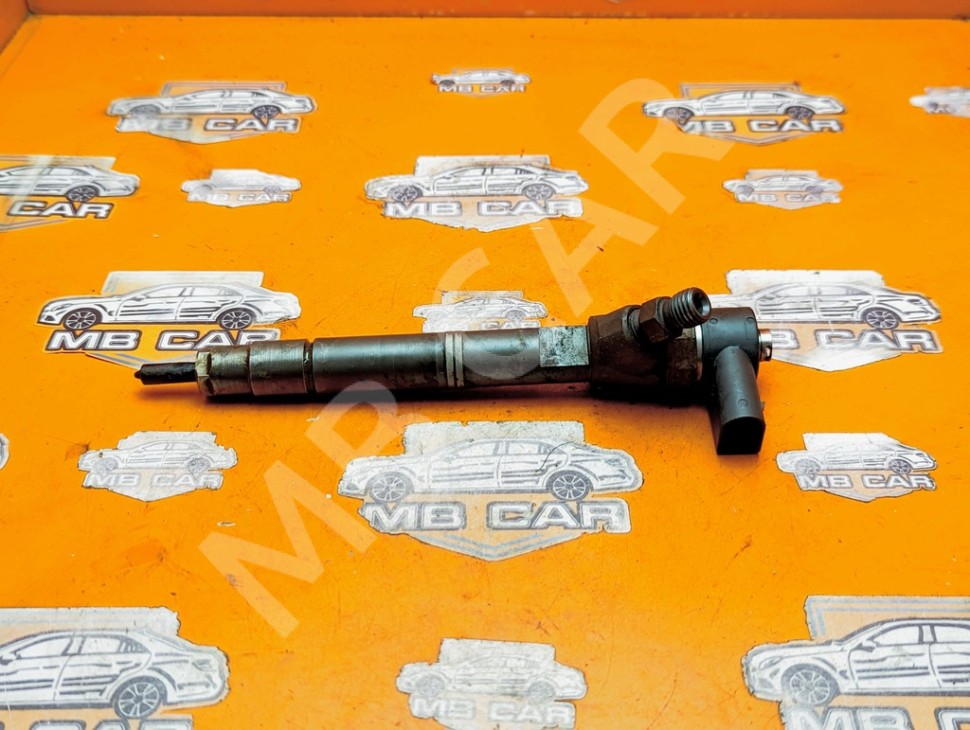 Форсунка ДИЗЕЛЬ MERCEDES-BENZ S-класс W220 (1998 - 2005) фото 1 &mdash; Разборка Мерседес