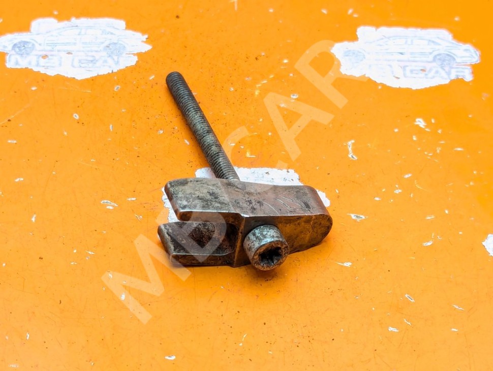 Кронштейн крепления форсунок MERCEDES-BENZ V-класс W638/W639 (1996 - 2003) фото 1 &mdash; Разборка Мерседес