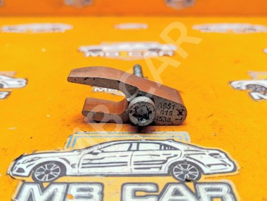 Кронштейн крепления форсунок MERCEDES-BENZ V-класс W447 рестайлинг (2019 - 2025) &mdash; Разборка Мерседес