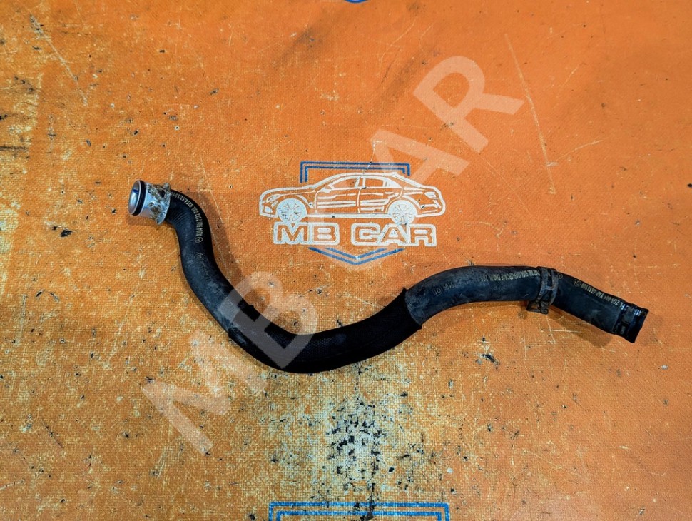 Патрубок ОЖ MERCEDES-BENZ C-класс W204/S204 (2006 - 2011) фото 1 &mdash; Разборка Мерседес