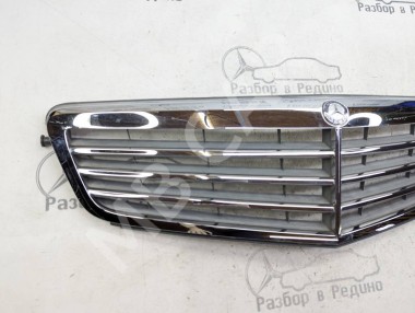 Решетка радиатора MERCEDES-BENZ C-класс W204/S204/С204 рестайлинг (2011 - 2015) — Разборка Мерседес