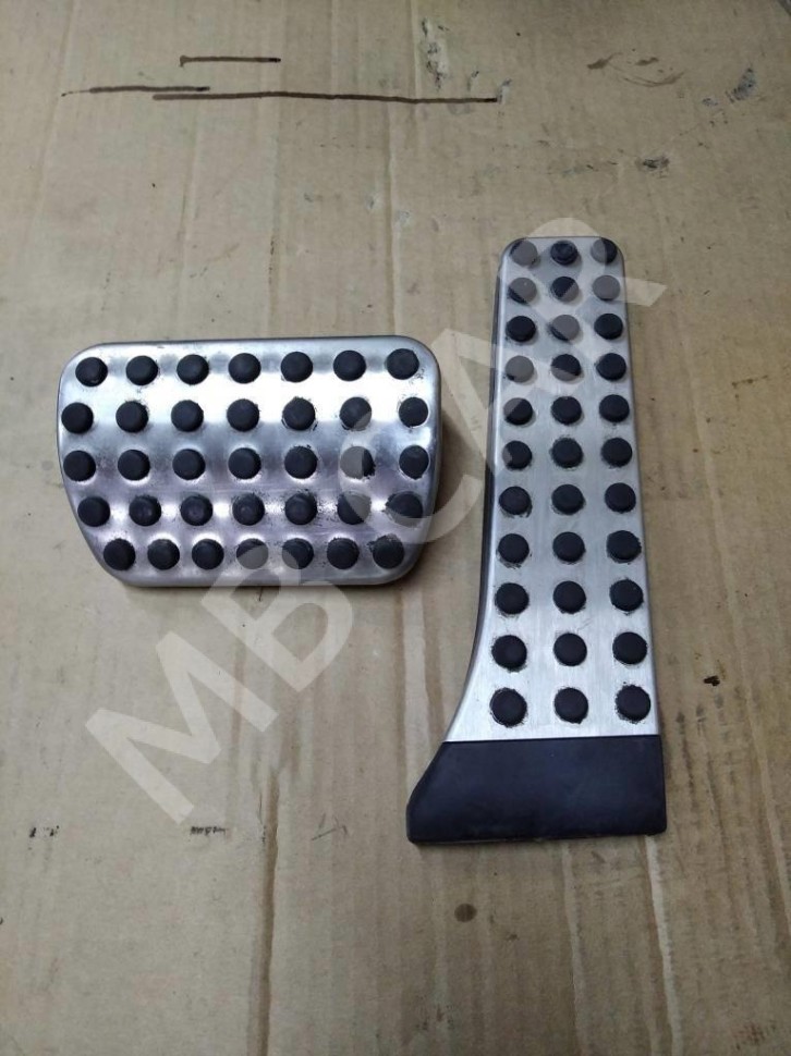 Накладка педали AMG MERCEDES-BENZ C-класс AMG W205/S205/C205/A205 (2014 - 2018) фото 1 — Разборка Мерседес