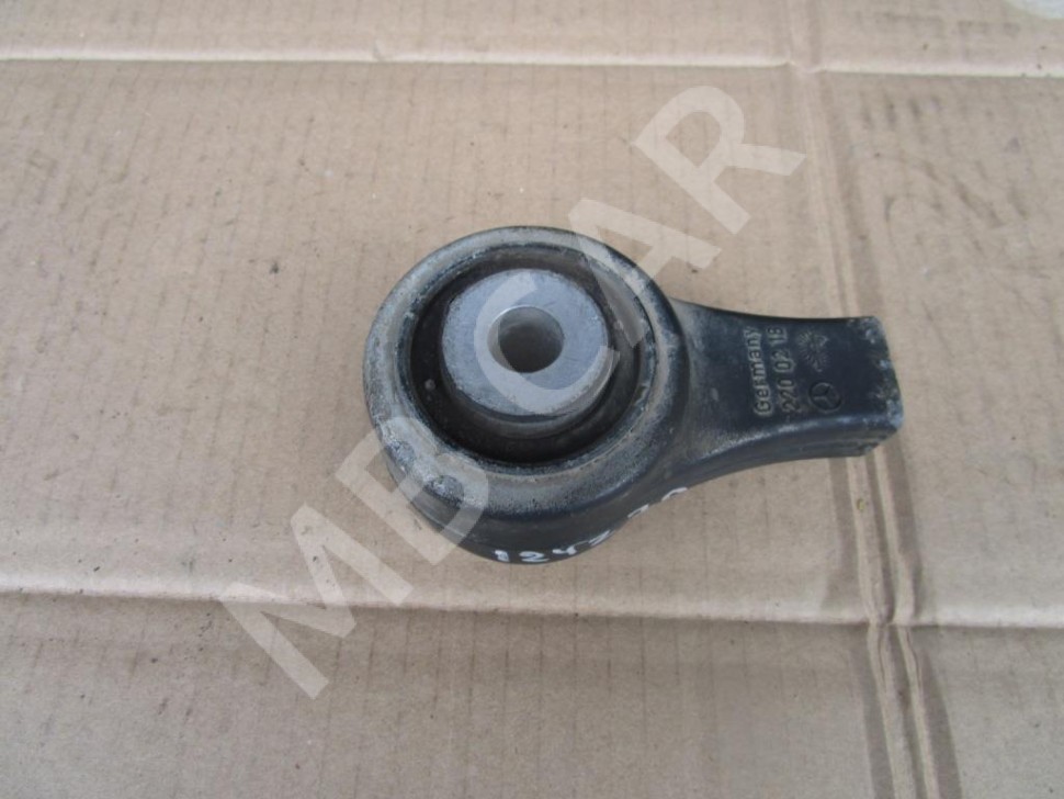 Подушка редуктора MERCEDES-BENZ S-класс W220 (1998 - 2005) фото 1 — Разборка Мерседес