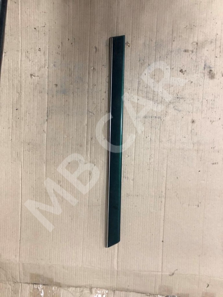Молдинг двери MERCEDES-BENZ C-класс W202/S202 (1993 - 1997) фото 1 — Разборка Мерседес
