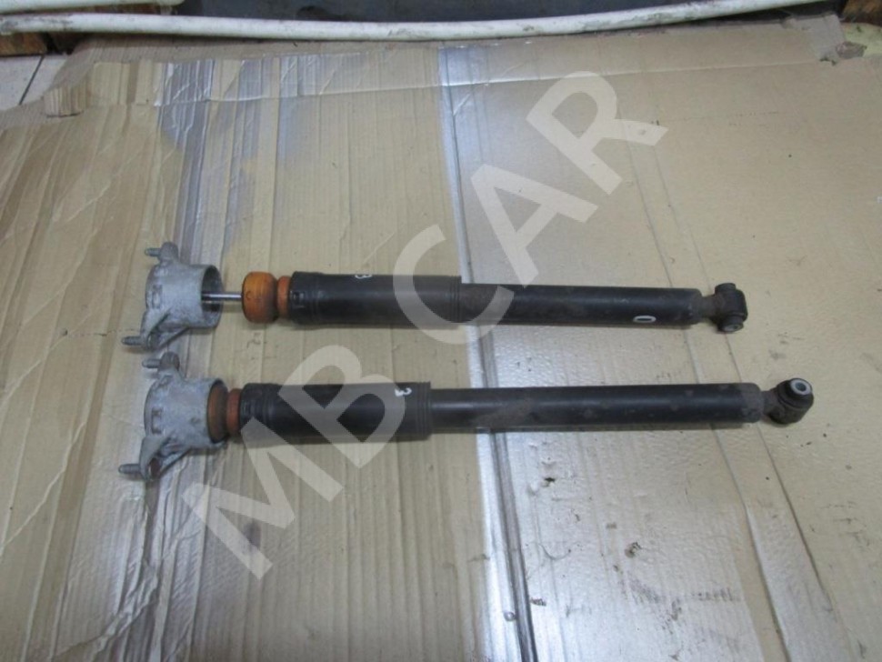 Амортизатор задний MERCEDES-BENZ CLA-класс C117/X117 (2013 - 2016) фото 1 — Разборка Мерседес