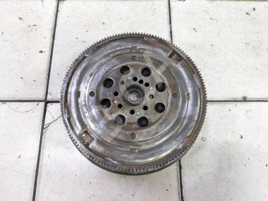 Маховик МКПП MERCEDES-BENZ E-класс W212/S212/C207/A207 (2009 - 2013) — Разборка Мерседес