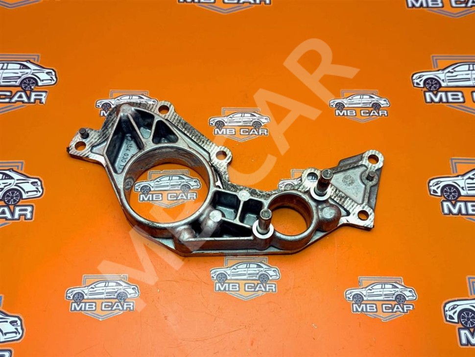 Крышка передняя ГБЦ MERCEDES-BENZ Sprinter W901-905 (1995 - 2006) фото 1 — Разборка Мерседес