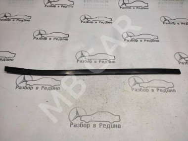 Молдинг лобового стекла MERCEDES-BENZ R-класс W251 (2005 - 2007) — Разборка Мерседес
