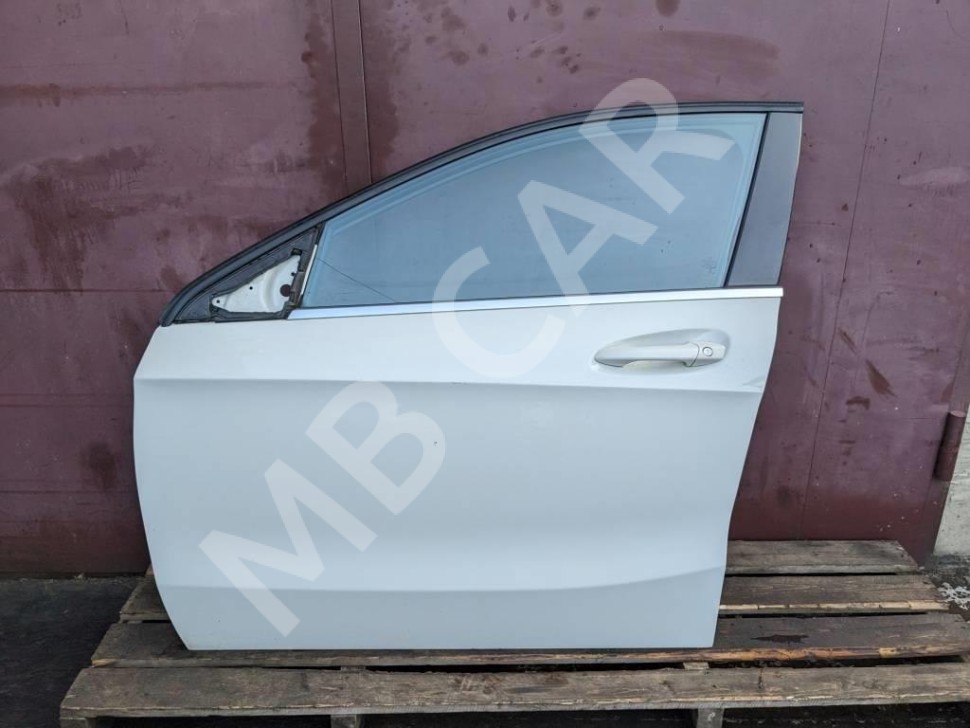 Дверь передняя левая MERCEDES-BENZ A-класс W176 (2012 - 2015) фото 1 — Разборка Мерседес