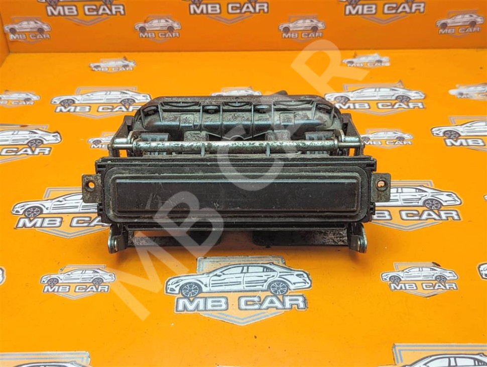 Ручка открытия багажника MERCEDES-BENZ S-класс W140 (1991 - 1998) фото 1 — Разборка Мерседес