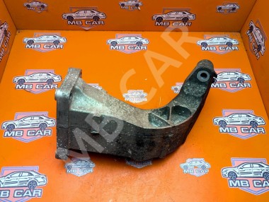 Лапа правая MERCEDES-BENZ E-класс W211/S211 (2002 - 2006) — Разборка Мерседес