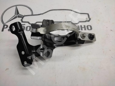 Кронштейн MERCEDES-BENZ A-класс W176 (2012 - 2015) — Разборка Мерседес