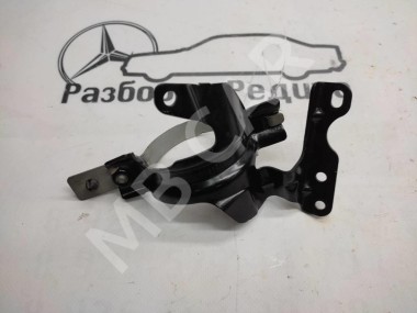 Кронштейн MERCEDES-BENZ A-класс W176 (2012 - 2015) — Разборка Мерседес
