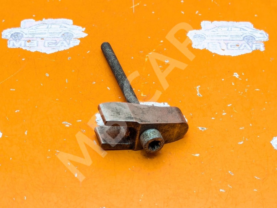 Кронштейн крепления форсунок MERCEDES-BENZ V-класс W638/W639 (1996 - 2003) фото 1 &mdash; Разборка Мерседес