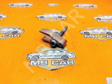 Кронштейн крепления форсунок MERCEDES-BENZ V-класс W447 рестайлинг (2019 - 2025) &mdash; Разборка Мерседес