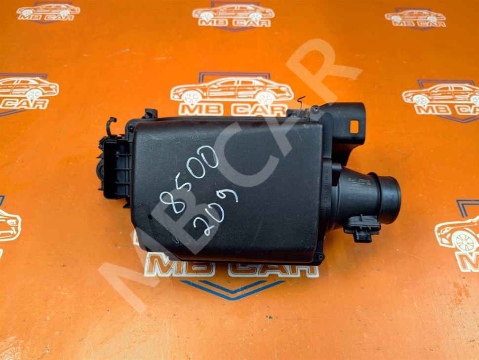 Корпус воздушного фильтра MERCEDES-BENZ E-класс W212/S212/C207/A207 (2009 - 2013) фото 1 — Разборка Мерседес