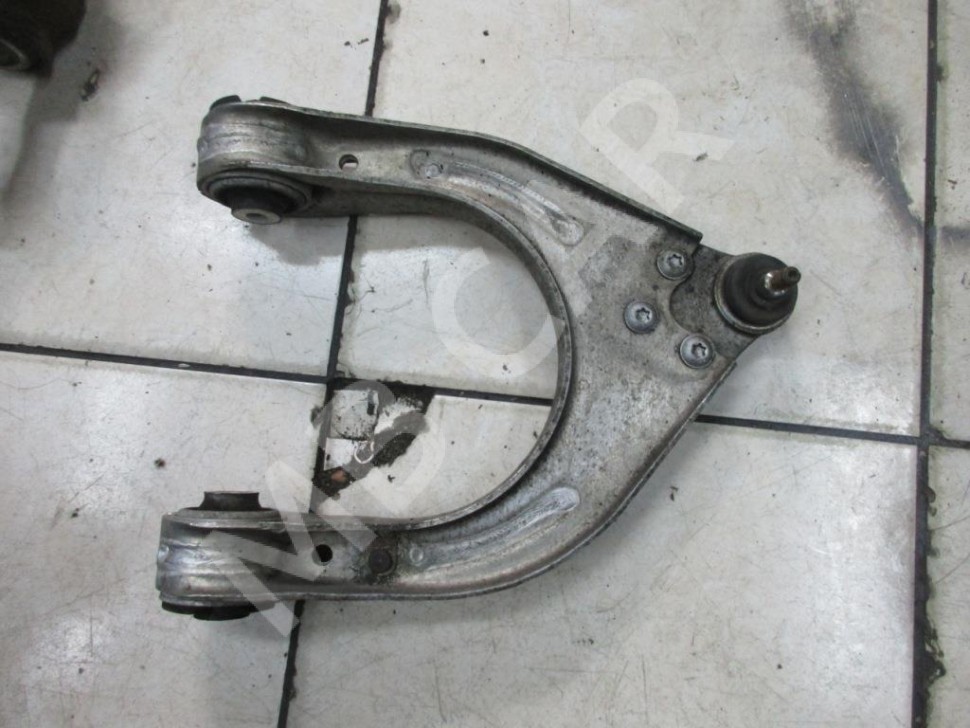 Рычаг передний верхний MERCEDES-BENZ CLS-класс C219 (2004 - 2008) фото 1 — Разборка Мерседес