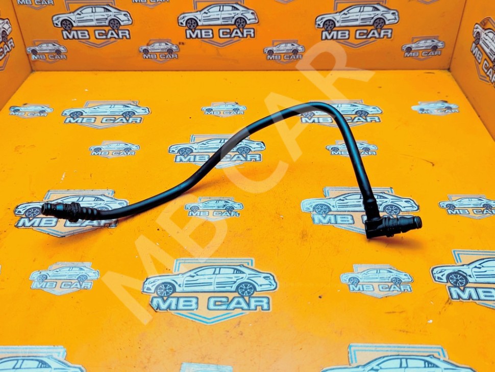 Трубка вентиляции расширительного бака MERCEDES-BENZ E-класс AMG W211/S211 (2002 - 2006) фото 1 — Разборка Мерседес