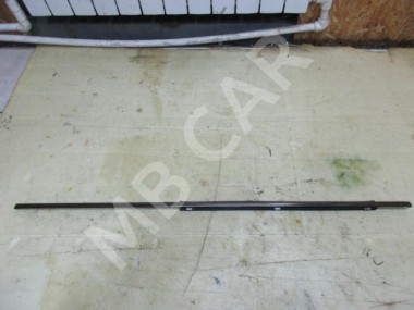 Молдинг стекла двери MERCEDES-BENZ E-класс W210/S210 (1995 - 1999) — Разборка Мерседес