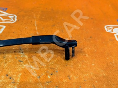 Поводок дворников MERCEDES-BENZ C-класс W204/S204 (2006 - 2011) — Разборка Мерседес