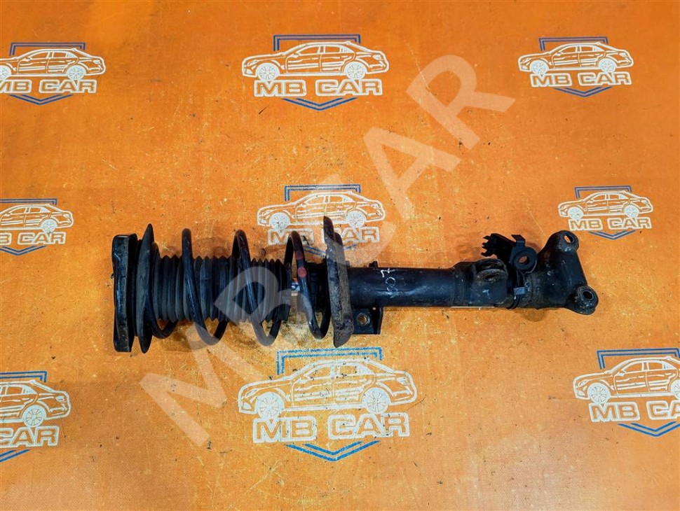 Стойка передняя MERCEDES-BENZ C-класс W204/S204 (2006 - 2011) фото 1 &mdash; Разборка Мерседес