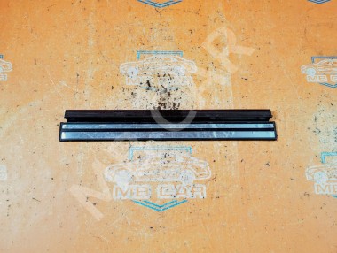 Накладка порога внутренняя MERCEDES-BENZ E-класс W124/S124/C124/A124 (1984 - 1997) — Разборка Мерседес