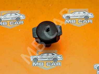 Клипса радиатора MERCEDES-BENZ CLK-класс C209/A209 (2002 - 2005) — Разборка Мерседес