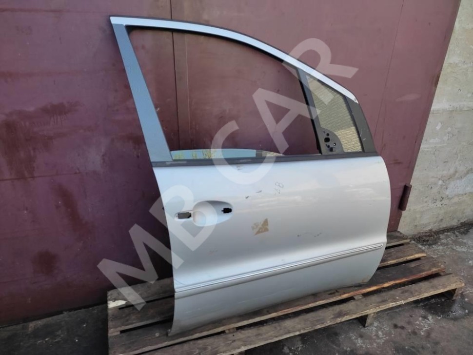 Дверь передняя правая MERCEDES-BENZ A-класс W168 рестайлинг (2001 - 2004) фото 1 — Разборка Мерседес